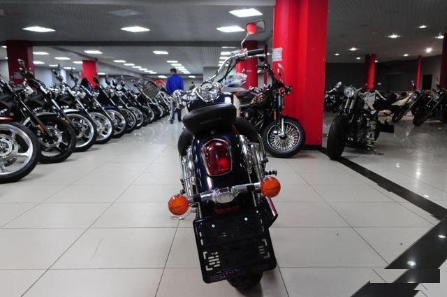 Honda VT400 shadow