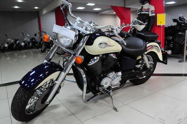 Honda VT400 shadow