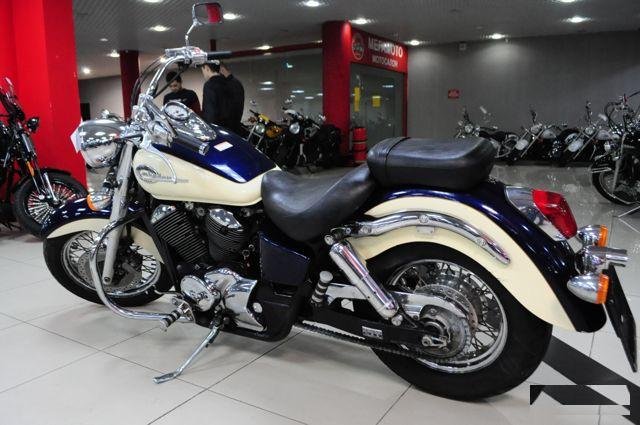 Honda VT400 shadow