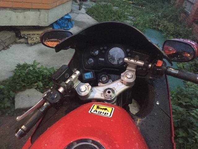 В разбор Honda CBR1100XX 2001
