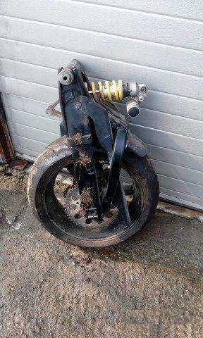 Маятник задний колесо Ямаха р6 / Yamaha R6 99-02