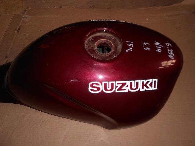 Бензобак suzuki bandit 250-2 N14