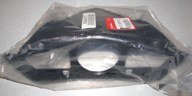 Honda VFR800 Накладка спидометра 64300-MCW-A00