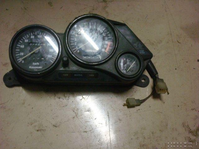 ZZR400 панель приборная