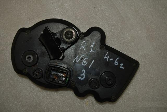 Приборная панель Yamaha R1 2002-2003 г №61
