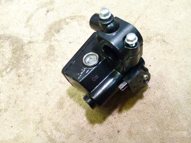 Передняя тормозная машинка suzuki gsf400 gsf 400