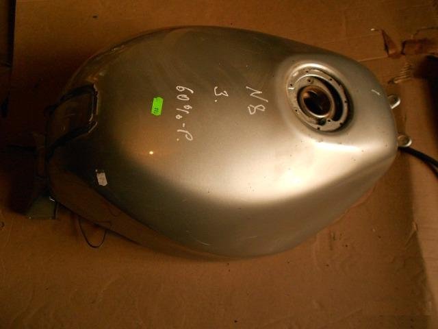 Бензобак Kawasaki ZZR 400-1 N8