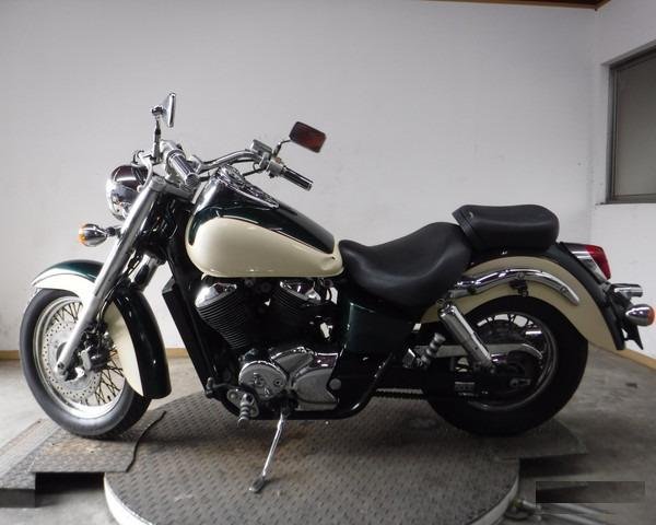 Honda VT 400 shadow