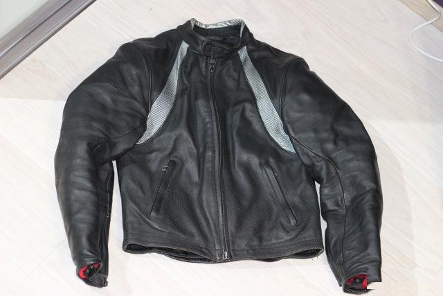 Мотокомбинезон Dainese 46 размер