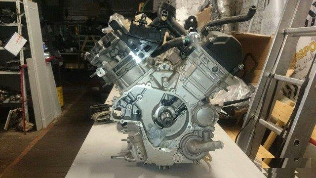 Двигатель разбор SSV Can-Am BRP Commander