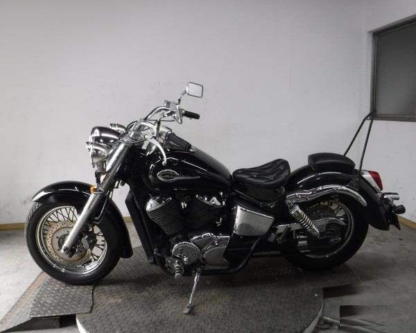 Honda VT 400 shadow