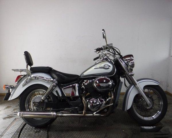 Honda VT 400 shadow