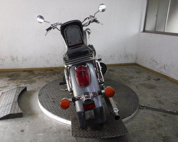 Honda VT 400 shadow