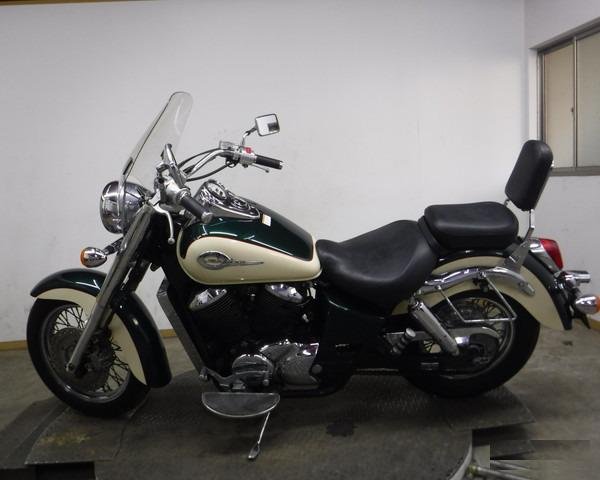 Honda VT 400 shadow