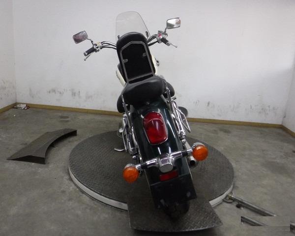 Honda VT 400 shadow
