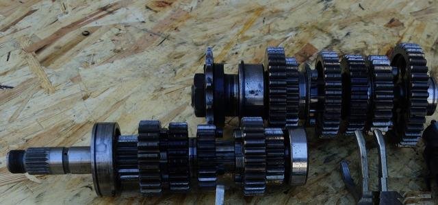 Коробка передач Yamaha FZ400