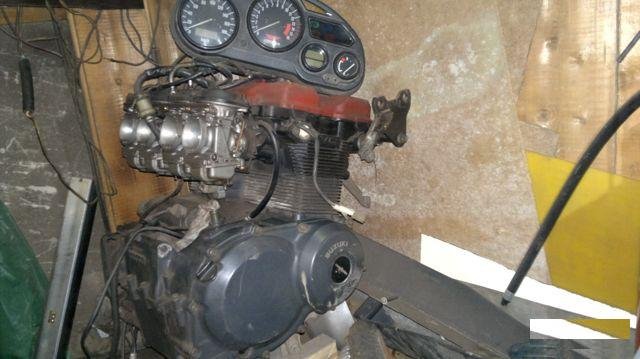 Мотоциклетный двигатель suzuki RF 400