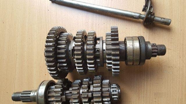 Коробка передач Kawasaki ZZR600-2,ZZR 600,ZX 600