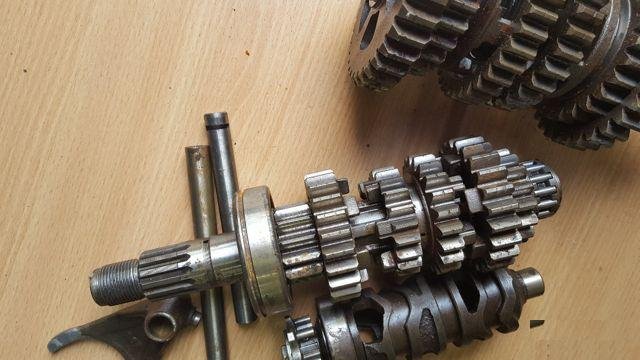 Коробка передач Kawasaki ZZR600-2,ZZR 600,ZX 600