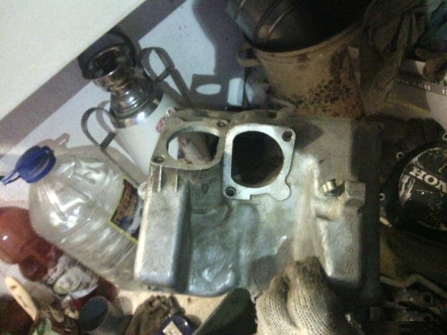 Крышка двигателя Honda VT 250
