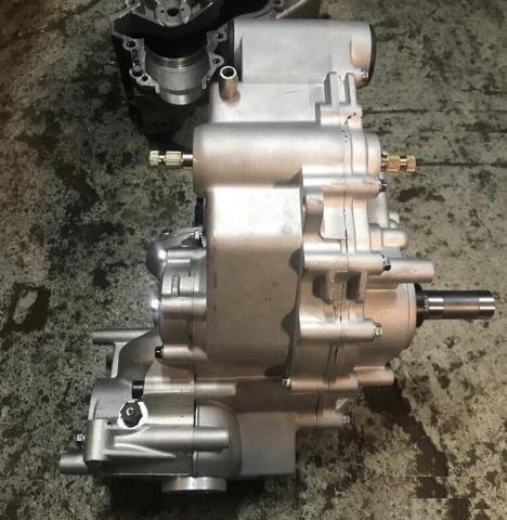 Коробка передач (кпп) Can-Am BRP 800 420685392