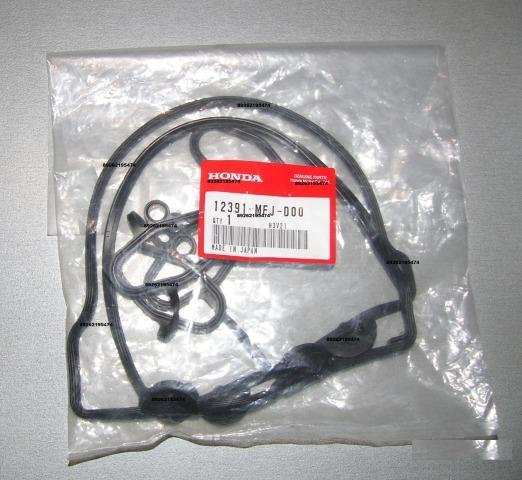 Прокладка клапанной крышки Honda 12391-MFJ-D00