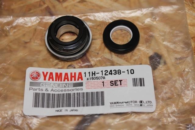Сальник водяной помпы Yamaha 11H-12438-10-00