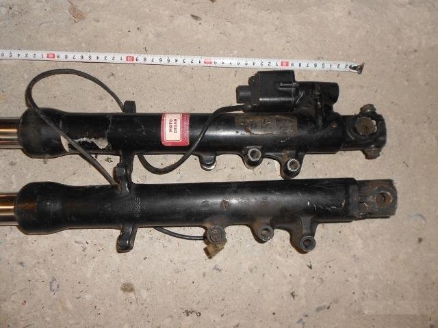 Вилка Kawasaki GPX400 1995 год диам.37 N22
