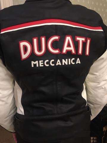 Куртка женская Ducati