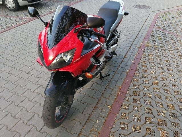 В разборе Honda CBR 600 f4i 2004