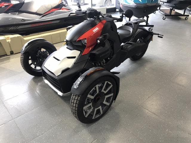 Starline V66 на BRP spider. Мотосигнализация