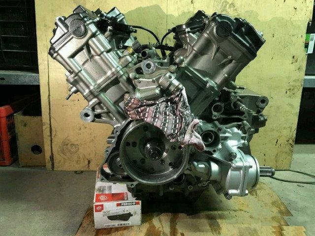 Двигатель VFR1200