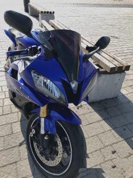 Yamaha R6