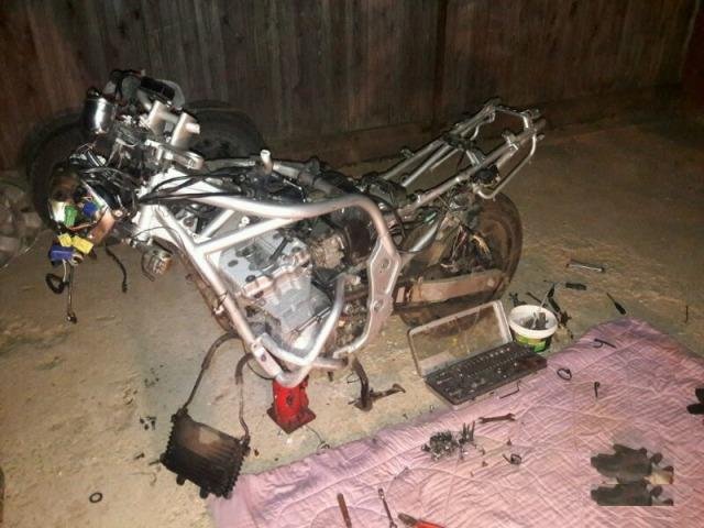 Разбор suzuki gsf запчасти
