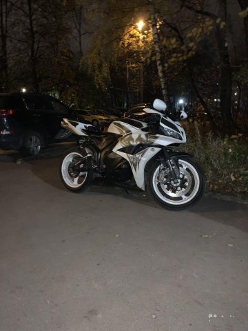 Honda CBR600RR 2009