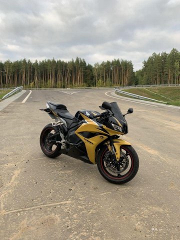 Honda CBR 600RR 2009г