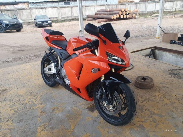 Honda cbr600rr 2006г.в
