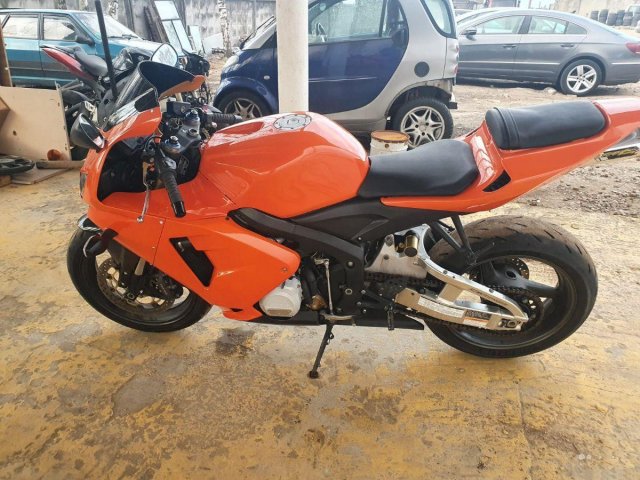 Honda cbr600rr 2006г.в