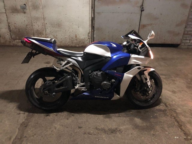 Honda CBR 600 RR 2007 год