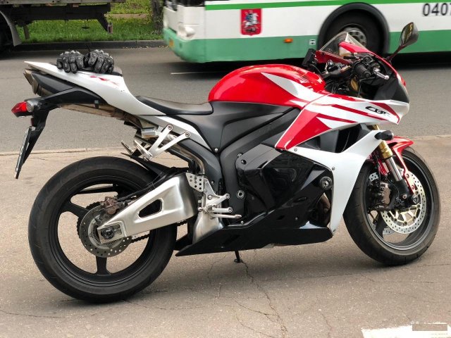 Спортивный мотоцикл Honda CBR 600 RR