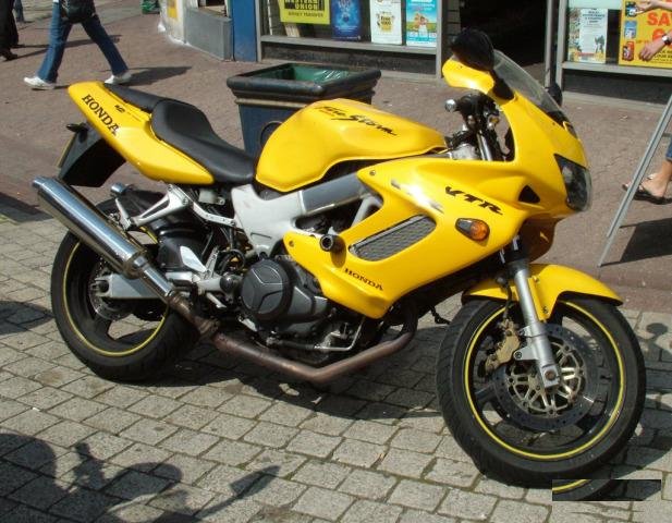 Honda vtr1000 f vtr1000f vtr 1000 f 97-01 разбор