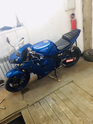 Yamaha FZR 1000
