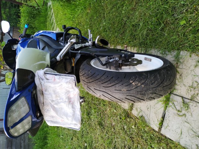 SUZUKI GSXR-600