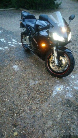 Honda cbr600rr 2004 год