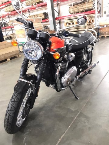 Продается мотоцикл Triumph Bonneville T120