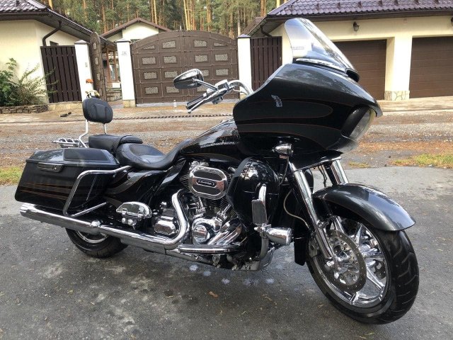 Продаю Harley-Davidson Road Glide CVO