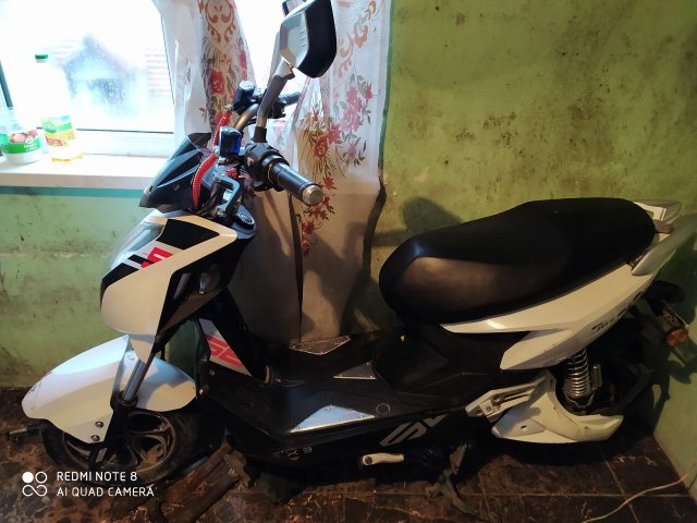 Scuter electric AIMA JEEK X3 (puteria motorului 1200W, Viteza max: 72 km/h Fara nici un Zgomot - Tim