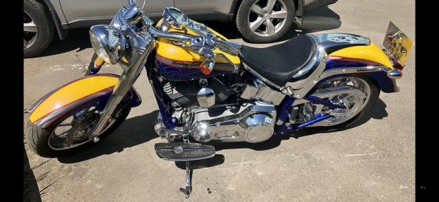 Продам мотоцикл Harley Davidson CVO
