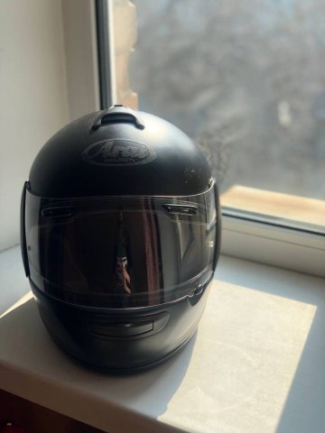 мотошлем Arai helmet модель chaser-v/ почти новый