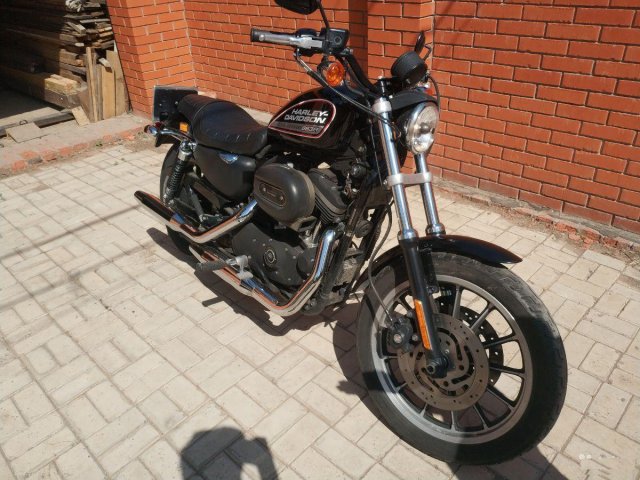 Harley Davidson Sportster 883R